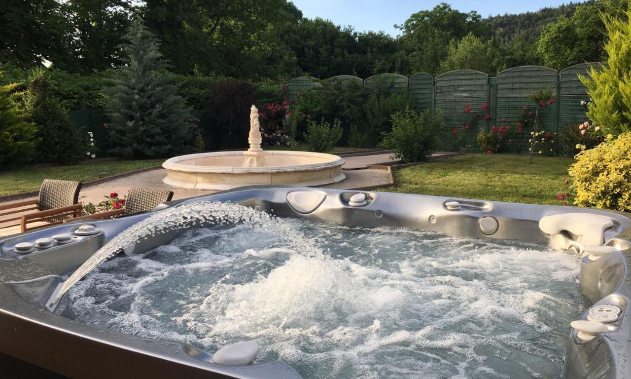 Gite Logis Des Fontaines Raon-l'Etape Экстерьер фото